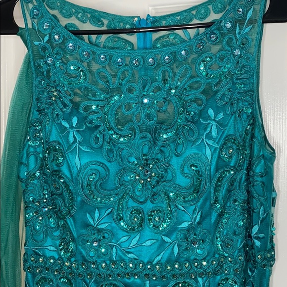 Camille la vie Emerald Evening Dress - Picture 6 of 7